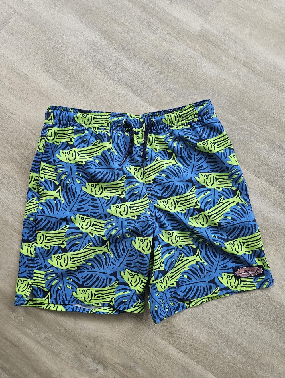 Vineyard Vines Boys Size 12-14 Swim Trunks